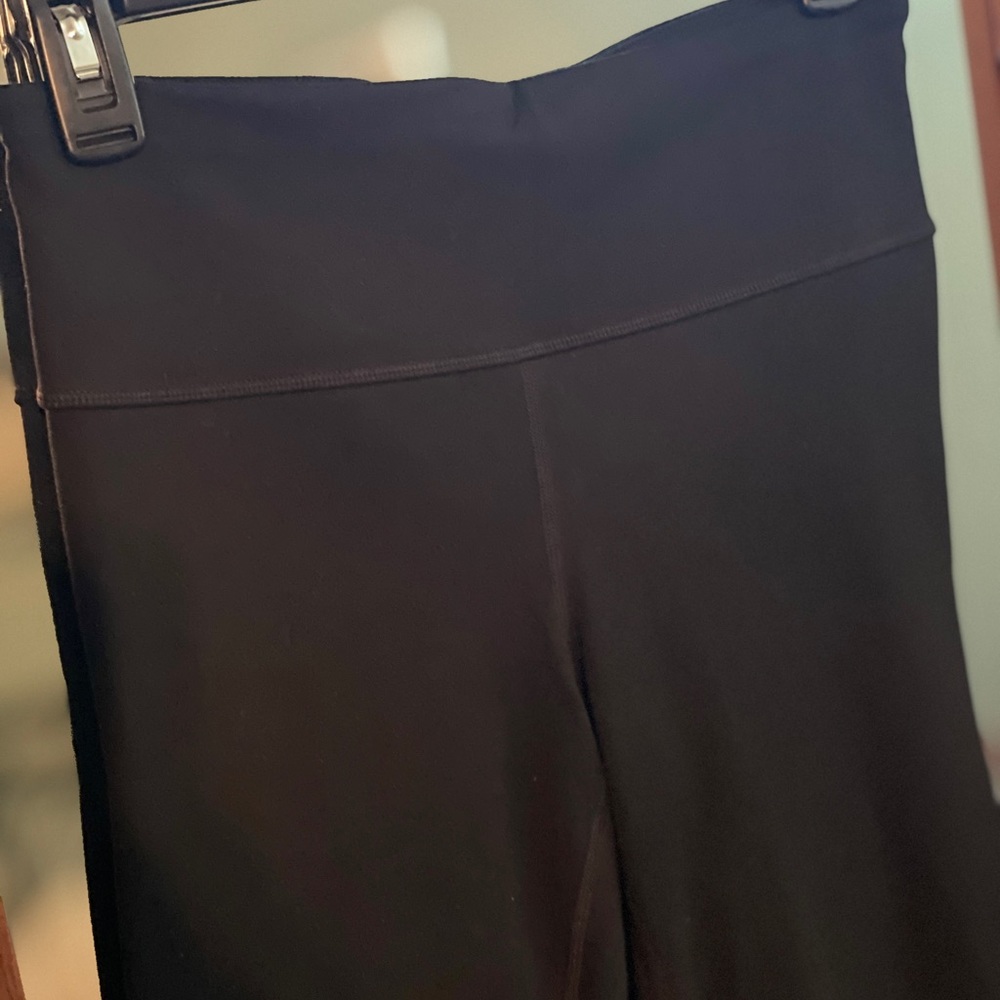 Gap Blackout technology 3/4 leggings - Picture 7 of 11